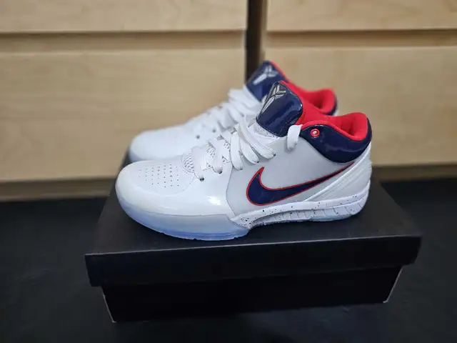 Kobe 4 Protro USA in Men's Shoes in Mississauga / Peel Region - Image 2