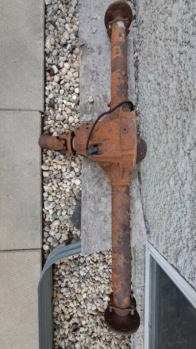 ford explorer locking differential 8.8 unequal length axle stripped.