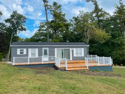 Step into luxury with the brand-new Northlander Park Model 'Everly' (44' x 12') - your perfect lakev...
