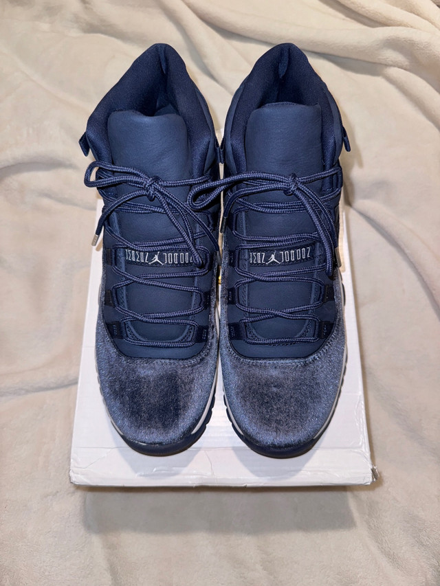 Jordan 11 Wmns “Midnight Navy Velvet - BNIB in Women's - Shoes in Hamilton - Image 3