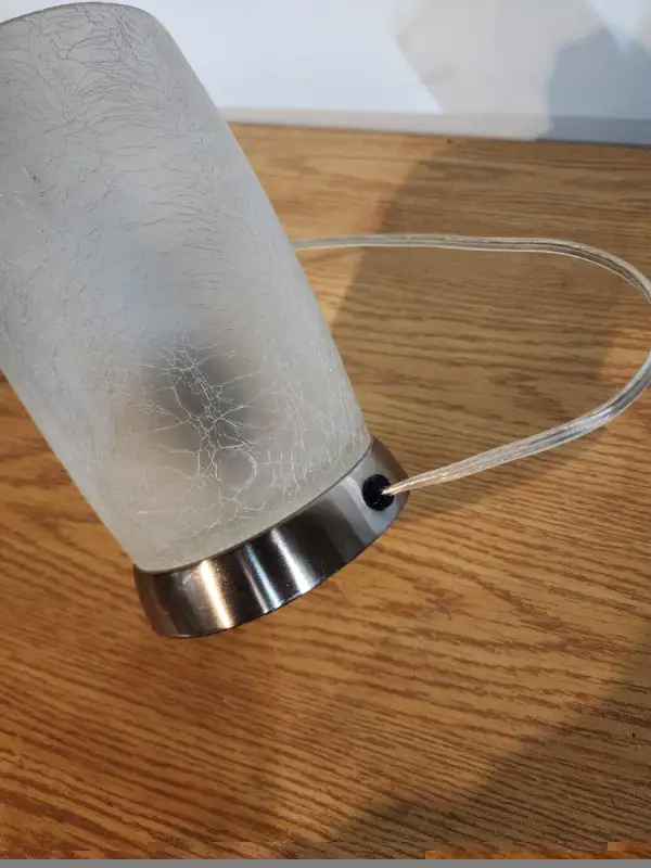 touch light textured Glass lamp 110V in Indoor Lighting & Fans in Oakville / Halton Region - Image 6