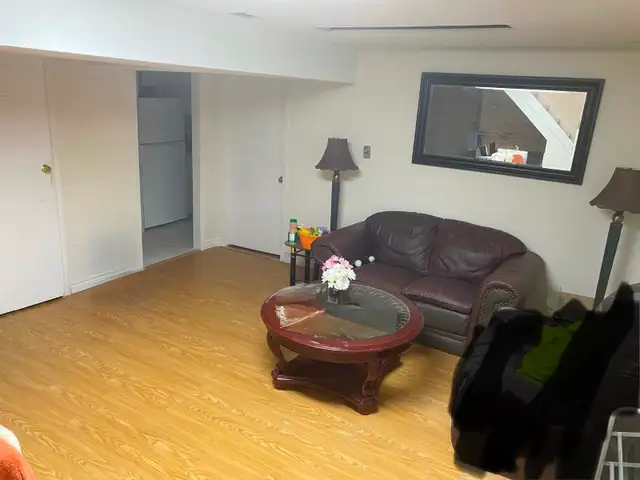 Room for rent female only in Room Rentals & Roommates in City of Toronto - Image 2