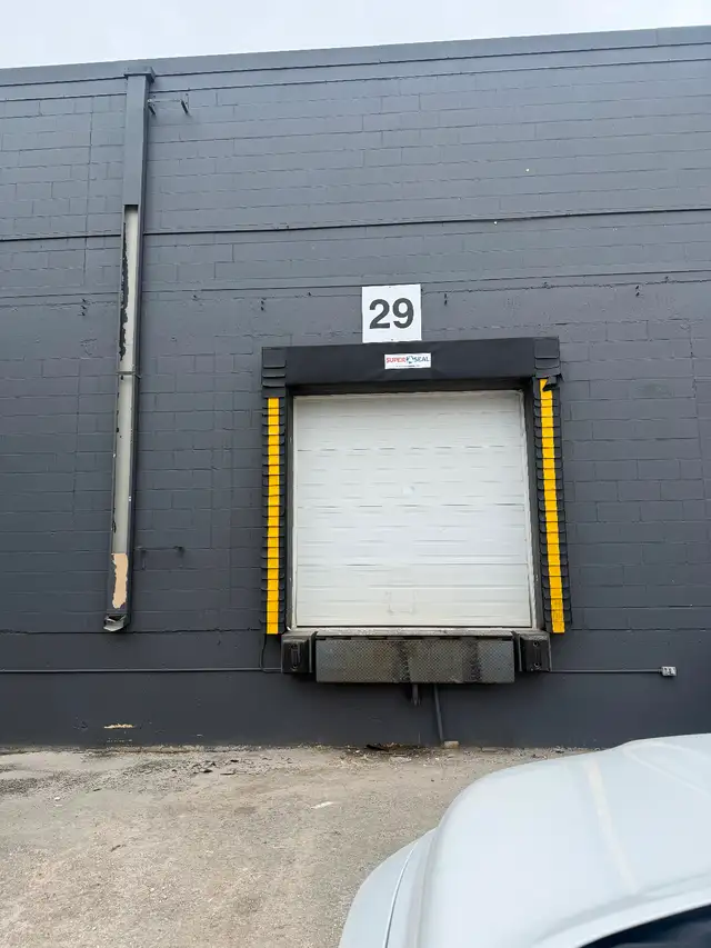 8’x8’ loading door dock seal.