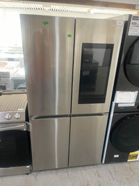 Grand réfrigérateur 36 pouces profondeur comptoir avec écran