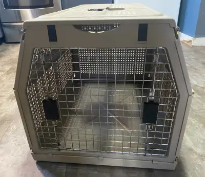 Nylabone Collapsible Dog Crate. Height 19.5” Length 27” Width 20”