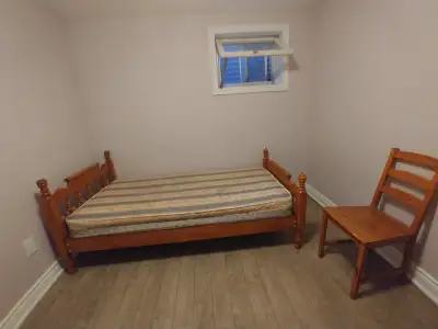 ROOM FOR RENTAL, NEAR SQUARE ONE, INCLUSIVE OF ALL UTILITIES,WIF