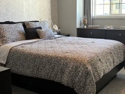 Bedroom Set Queen, View more