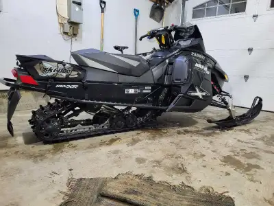 Got a 2011 skidoo 1200cc 4 stroker - fresh oil and filter has new prestuded track only used like 1 s...
