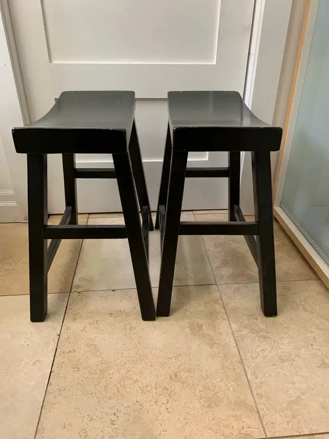 Pottery Barn Tibetan Stool 21” High Set of 2  $150 628647459331851225