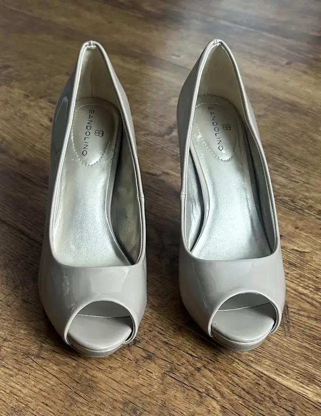 Women’s Shoes  in Women's - Shoes in Ottawa - Image 3