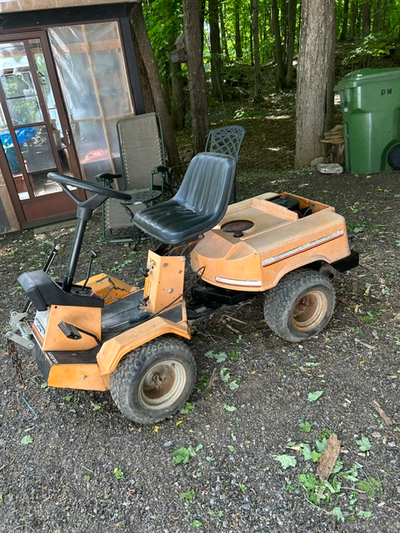 Tracteur a gazon articulé COLUMBIA (même fabrication que Stiga et Castelgarden) 11 hp, moteur foncti...
