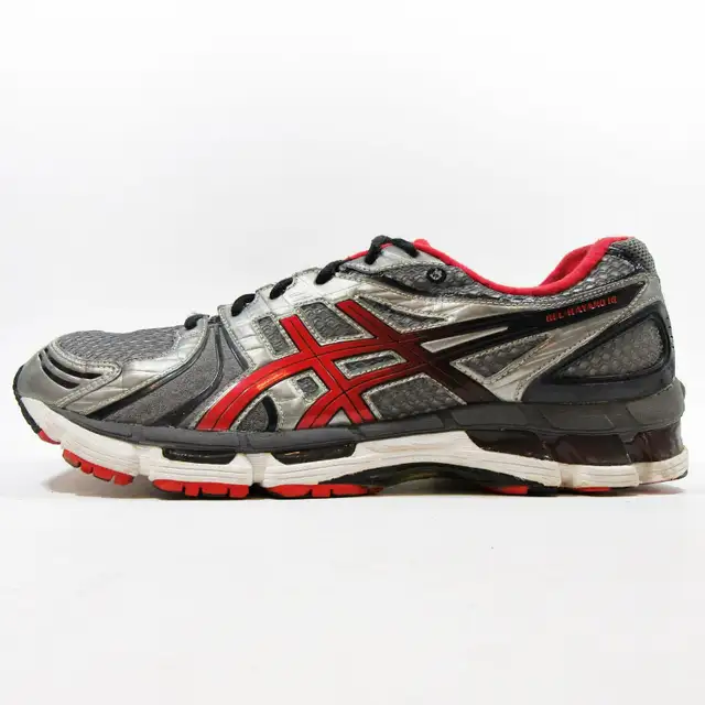 Asics Gel kayano 18 Silver Red Running Shoes ( Mens 10.5 US ) in Men's Shoes in Mississauga / Peel Region - Image 5