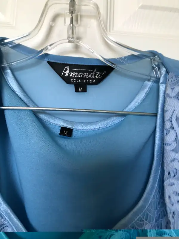 DELICATE Girls’/Young ladies’ BLUE TOP AND JACKET in Women's - Tops & Outerwear in City of Toronto - Image 10