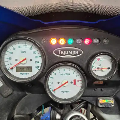 7519 klms excellent condition not dropped, new tires and brakes, everything works good no leaks ,no...