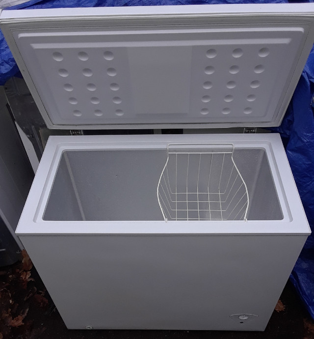 7 & 7.5 cubic foot freezers in Freezers in Kingston - Image 2