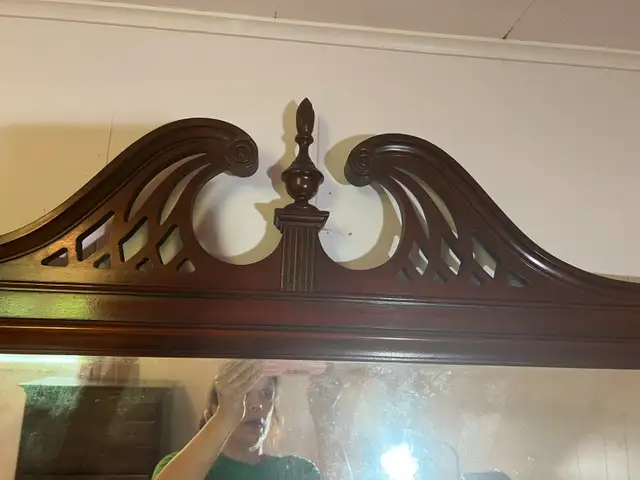 Antique dresser in Arts & Collectibles in City of Toronto - Image 6
