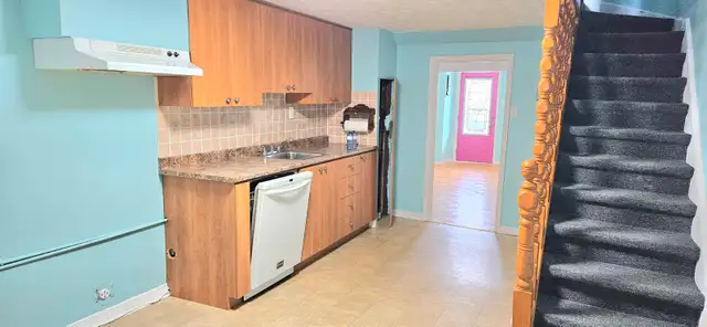 A Beautiful 2-storey, 2-bedroom house in downtown Hull!