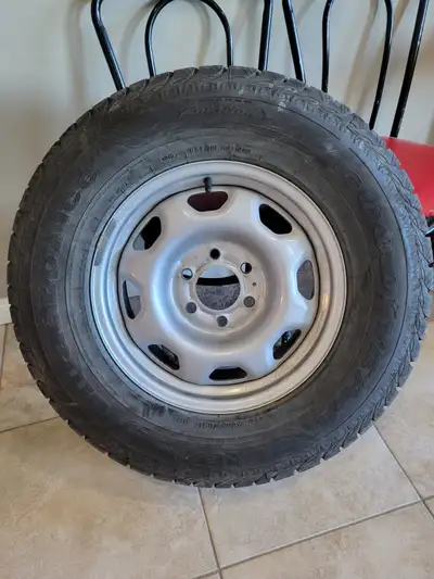 Like New (10/32") Goodyear Ultragrip Ice Winter tires Includes: 4 tires with silver steel rims Came...