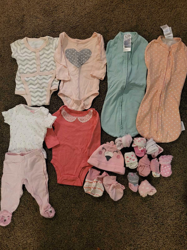Baby girls 0-3 months clothing bundle in Clothing - 0-3 Months in Calgary