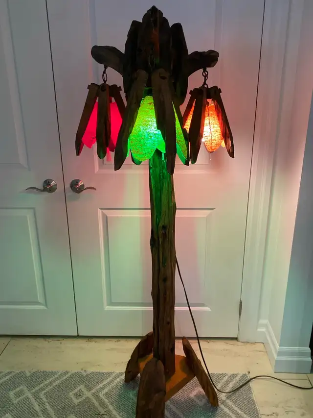 Antique Driftwood Lamp in Indoor Lighting & Fans in City of Toronto - Image 3