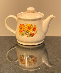 Vintage 1970s Retro Styled Sadler Teapot