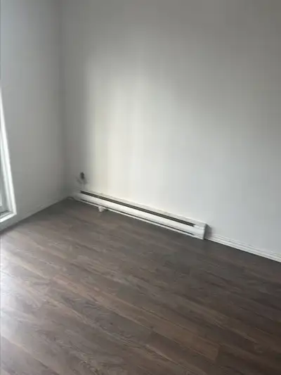 3 1I2 41I2 A LOUER 1,2 CHRE FERMÉE CHAUFFAGE EAU CHAUDE R0SEMONT