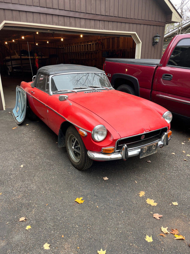 MGB ALL ORIGINAL TRADE in Classic Cars in Bedford - Image 2