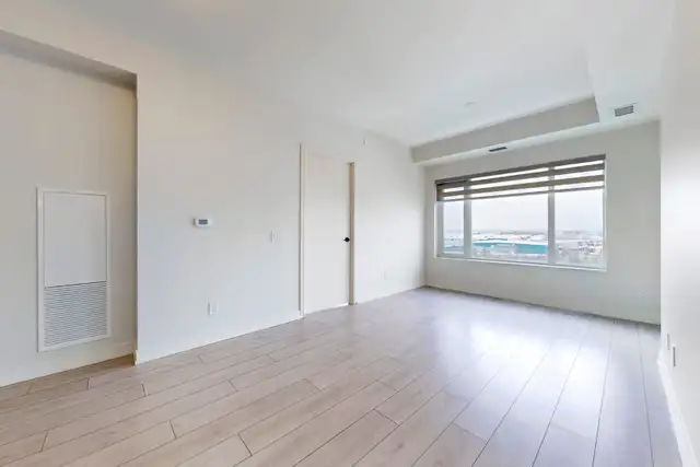 2 Bed + Den  2 Bath condo for rent in Milton in Long Term Rentals in Oakville / Halton Region - Image 5