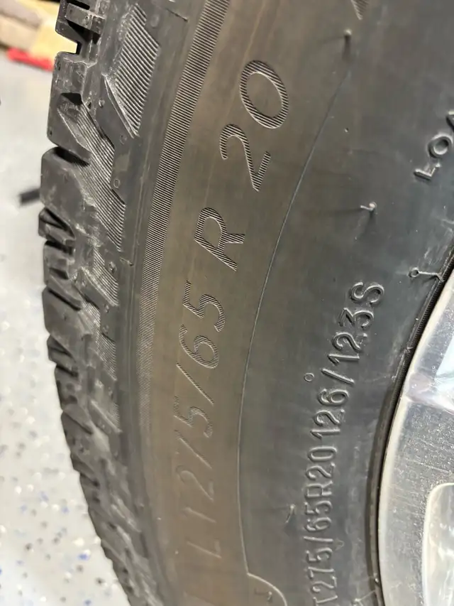 Michelin Defender Platinum LT 275 65 20 REDUCED! in Tires & Rims in Bedford - Image 4