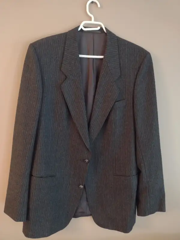 Men's suit jacket and pants in Men's in Calgary - Image 2