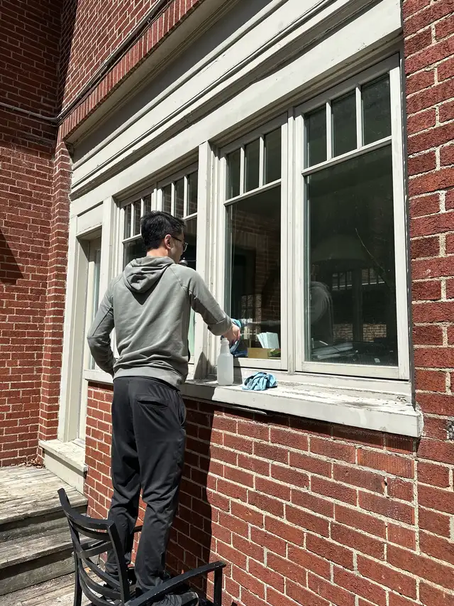 ✨ DIRTY WINDOWS? in Cleaners & Cleaning in City of Toronto - Image 6
