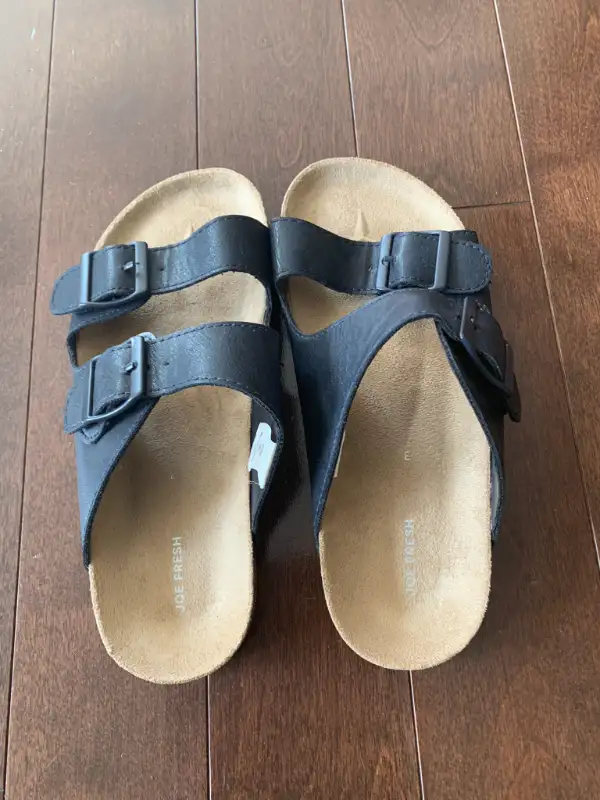 Boy size 3 slippers on sale - Brand New (Joe Fresh) in Kids & Youth in St. Albert - Image 2