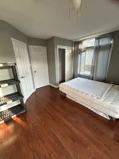 Private room for rent Location: Dixie/ Dundas (Mississauga) Only 1-2 people NO PARKING