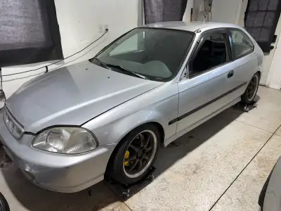 low ballers will be ignored and do not ask if it’s available you will be blocked. Testing waters on...