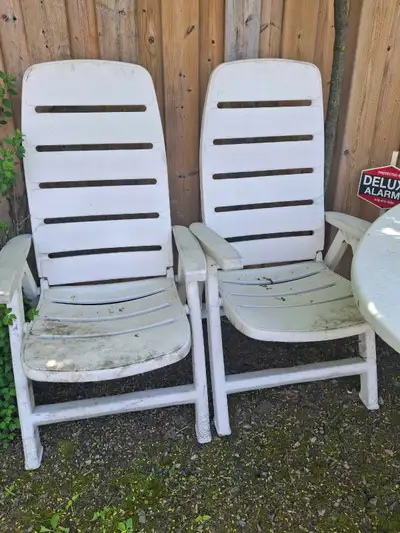 High back, folding resin chairs. Hamilton Mountain. Call us. 365-992-9143