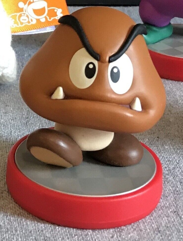 Amiibo Mega Yoshi NFC Reader Falco Kong Display Stand Fire Pipe Toys