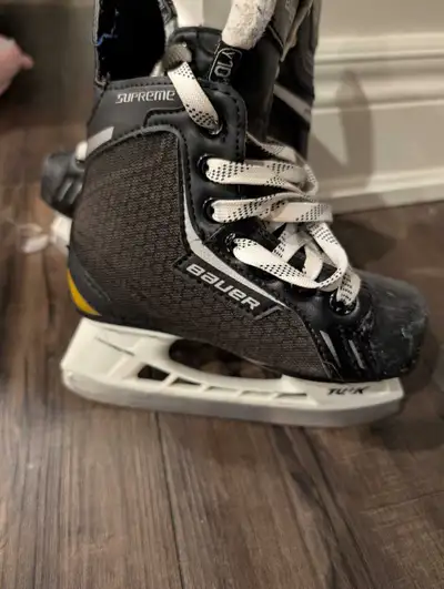 Bauer Supreme Hockey Skates - Size Y10, View more