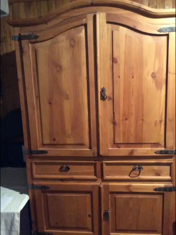 Rustic Armoire Furniture - in solid wood633475374877471214