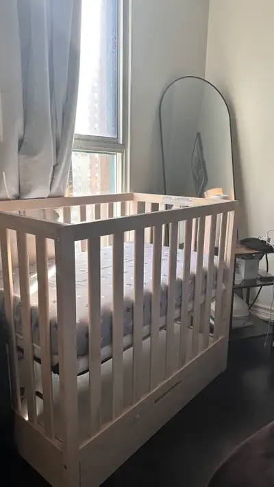 Selling our Carter’s by DaVinci Colby 4-in-1 Mini Convertible Crib with Storage together with the Da...