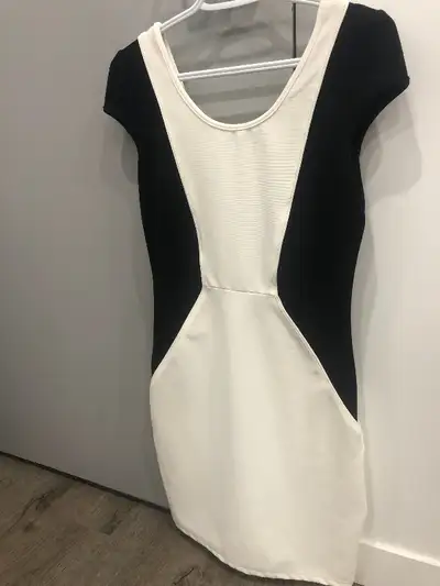 Robe pour dame ou fille, View more