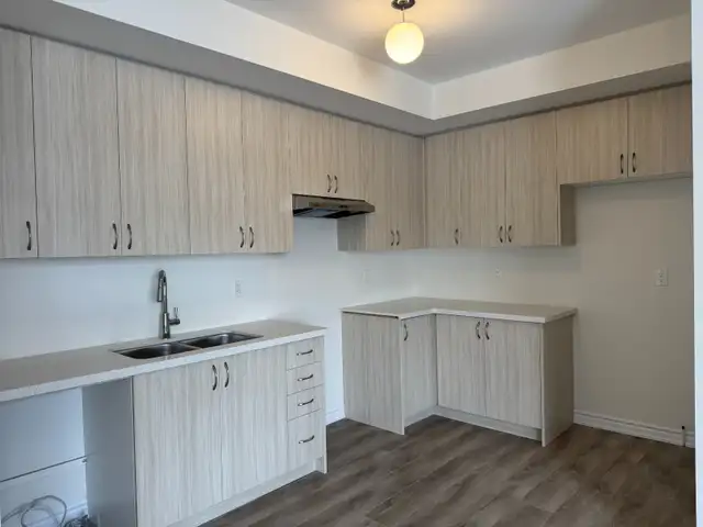 Condo Townhouse for Rent Never Lived In! in Long Term Rentals in Mississauga / Peel Region - Image 4