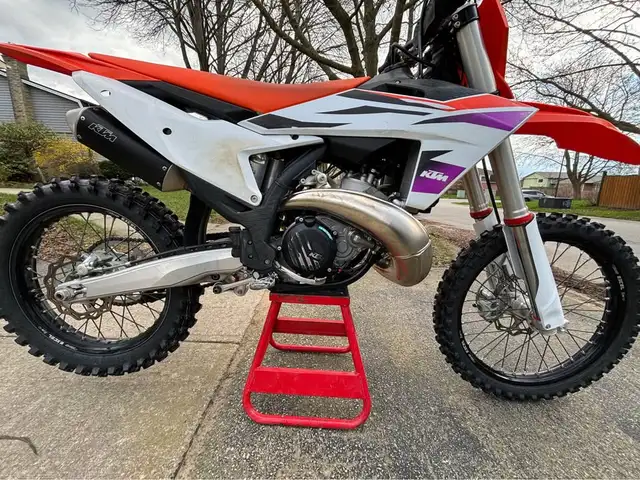 2024 KTM 250SX in Dirt Bikes & Motocross in Brantford - Image 4