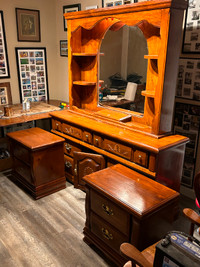 (4) Piece Maple wood bedroom set and vanity