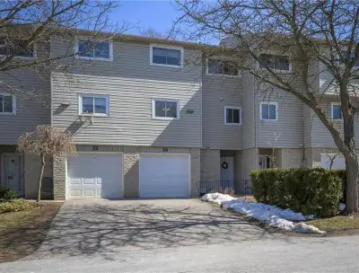 Amazing 3 Bedroom Family Townhouse near Victoria Hospital