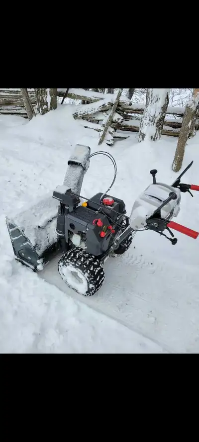 2019 yardman, 30 inch wide, 420cc, 3 stage, heated handles, owned since new works excellent, 2 synth...