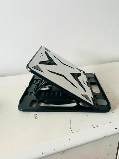 Adjustable Laptop stand with rotation / Support pour ordinateur, View more