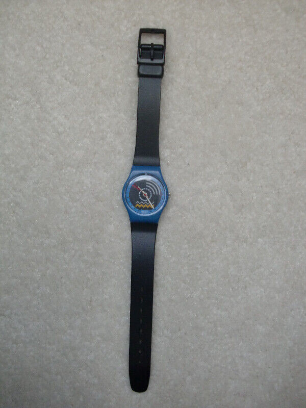 COLLECTIBLE VINTAGE SWATCH WATCHES IN EXCELLENT CONDITION in Jewellery & Watches in Calgary - Image 2