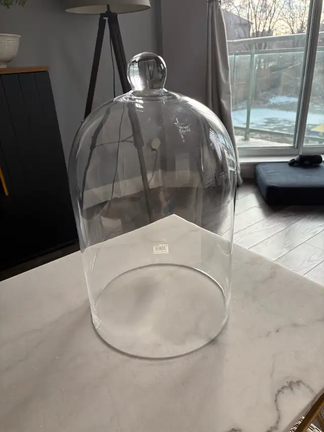 Glass cloche in Home Décor & Accents in City of Toronto - Image 2