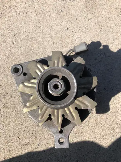Alt6ernator for Ford, works good