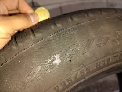 two all season 235/55R19 tires for sale with good condition